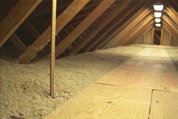 Как утеплить потолок в деревянном доме: методы и технологии утепления, выбор материала