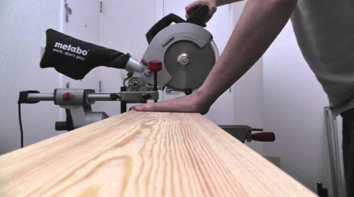 Торцовочные пилы с протяжкой по дереву: конструкция и компоненты, видео работы