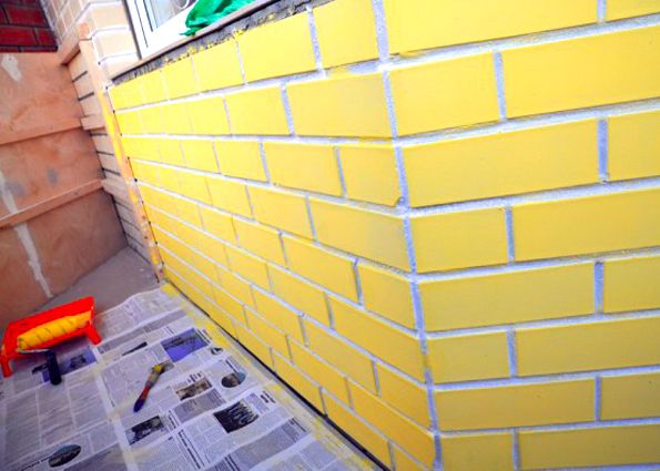 Покраска кирпичных стен: особенности, выбор краски, искусственное состаривание